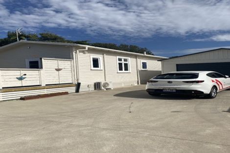 Photo of property in 3a Tupoki Street, Glen Avon, New Plymouth, 4312