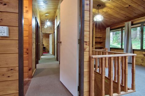 Photo of property in 61 Wirihana Road, Titirangi, Auckland, 0604