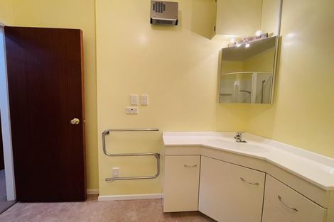 Photo of property in 11 Ridd Crescent, Karori, Wellington, 6012