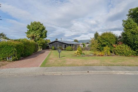 Photo of property in 27 Henry Street, Te Anau, 9600