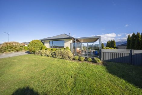 Photo of property in 21 South Arm Drive, Te Anau, 9600