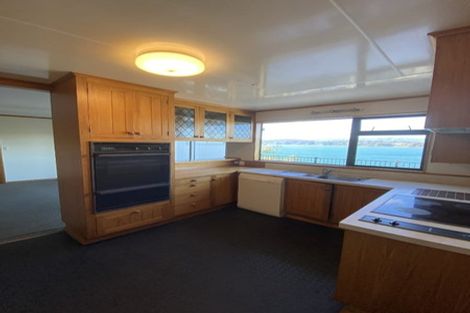 Photo of property in 32 Newport Terrace, Seatoun, Wellington, 6022