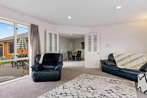 Photo of property in 5 Blue Gum Place, New Brighton, Christchurch, 8083