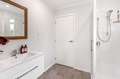 Photo of property in 24 Rangitira Avenue, Palmerston North, 4414