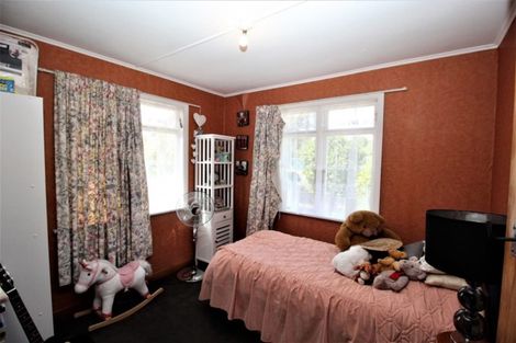 Photo of property in 17 Burgoyne Street, Woodville, 4920