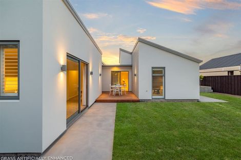 Photo of property in 11 Jardine Place, Marshland, Christchurch, 8051