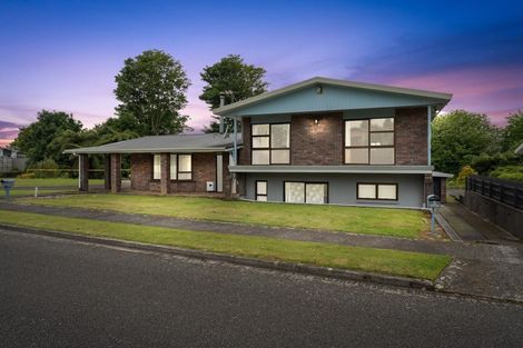 Photo of property in 2 Cassandra Street, Stratford, 4332