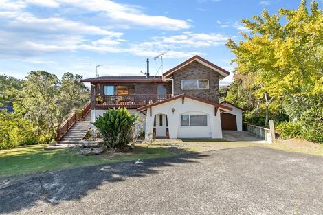Photo of property in 73a Island Bay Road, Beach Haven, Auckland, 0626