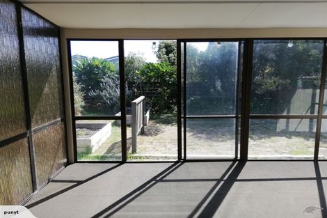 Photo of property in 163 Tutere Street, Waikanae Beach, Waikanae, 5036