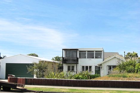 Photo of property in 19 Bridge Street, New Brighton, Christchurch, 8062