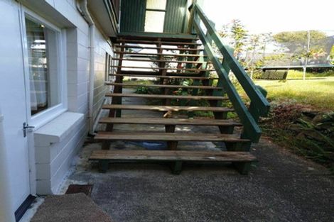 Photo of property in 9 Braund Place, Glenfield, Auckland, 0629