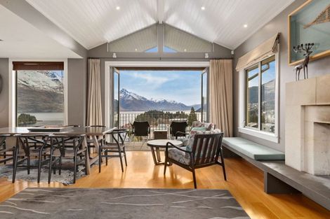 Photo of property in The Woods, 5/12 Dublin Street, Queenstown, 9300