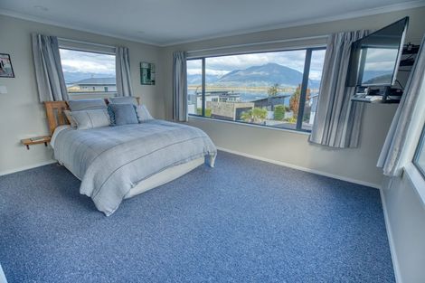 Photo of property in 9 Ranui Place, Moana, 7872