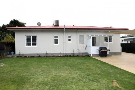 Photo of property in 214 Saint Leonards Avenue, Saint Leonards, Hastings, 4120