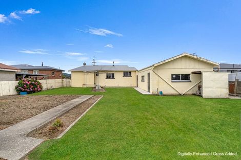 Photo of property in 64 Charlton Road, Gore, 9710