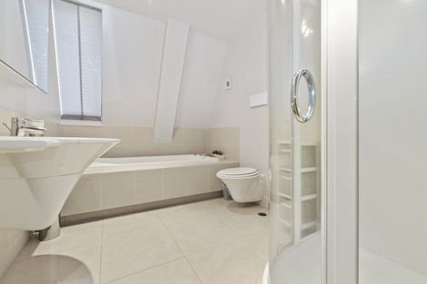 Photo of property in 1152 Whakaue Street, Rotorua, 3010