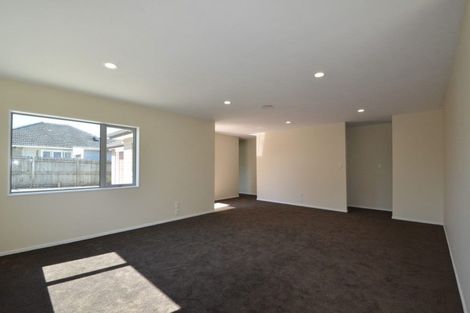 Photo of property in 127 Beaumonts Way, Manurewa, Auckland, 2102