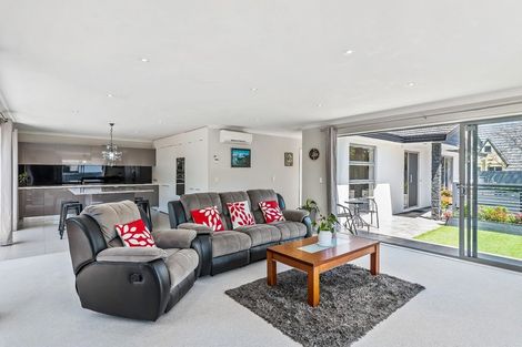 Photo of property in 185 Te Moana Road, Waikanae, 5036