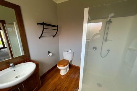 Photo of property in 70 Parnell Heights, Kelvin Grove, Palmerston North, 4414