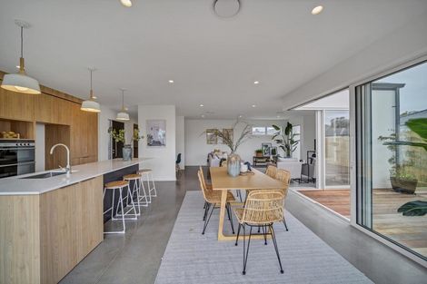 Photo of property in 409 Frankley Road, Ferndale, New Plymouth, 4310