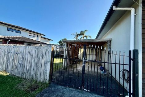 Photo of property in 52 Aspiring Avenue, Clover Park, Auckland, 2019