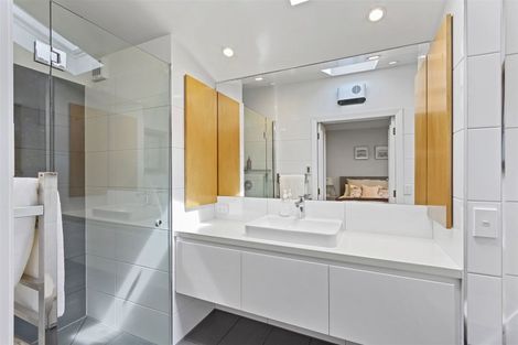 Photo of property in 69 Kotare Street, Fendalton, Christchurch, 8041