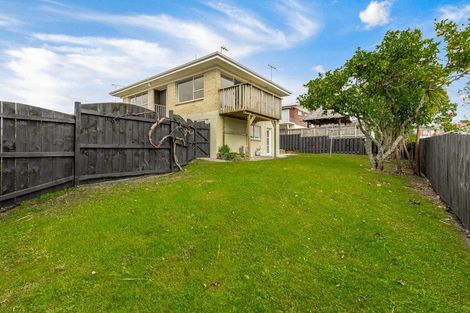 Photo of property in 2/12 Jenelin Road, Glendene, Auckland, 0602