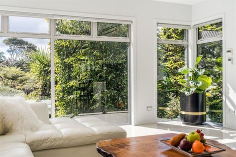 Photo of property in 2/114 Sunrise Avenue, Mairangi Bay, Auckland, 0630