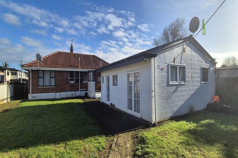Photo of property in 49 Allenby Road, Papatoetoe, Auckland, 2025