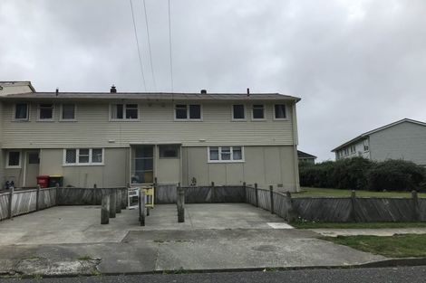 Photo of property in 8 Cheshire Street, Cannons Creek, Porirua, 5024