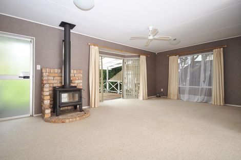 Photo of property in 81 Kemp Road, Massey, Auckland, 0614