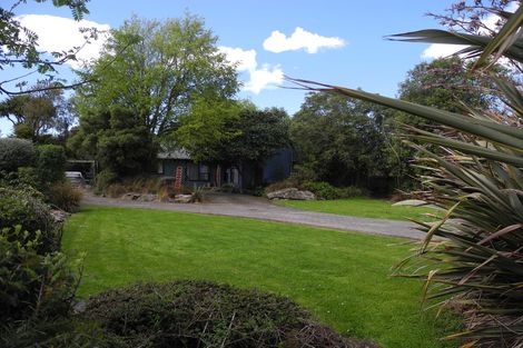 Photo of property in 12 Oxford Street, Waimate, 7924