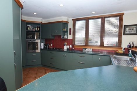 Photo of property in 32 Mary Street, Winton, 9720