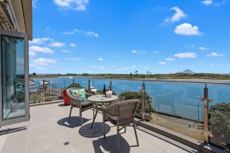 Photo of property in White Isle Apartments, 13/23 Quay Street, Whakatane, 3120