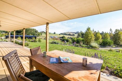 Photo of property in 1/142 Mapara Road, Acacia Bay, Taupo, 3385