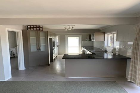 Photo of property in 21 Hill Road, Hillpark, Auckland, 2102