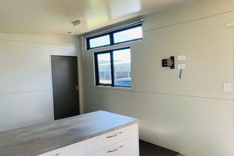 Photo of property in 43 Seafront Road, Castlecliff, Whanganui, 4501