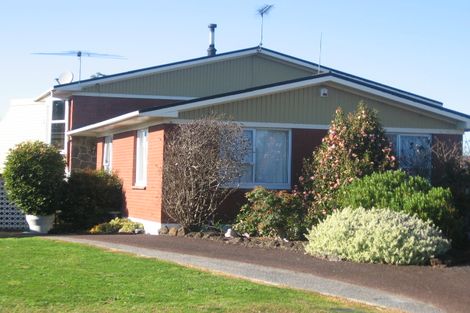 Photo of property in 19 Polandson Place, Opaheke, Papakura, 2113
