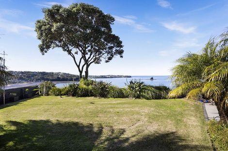Photo of property in 93 Tiri Road, Tindalls Beach, Whangaparaoa, 0930