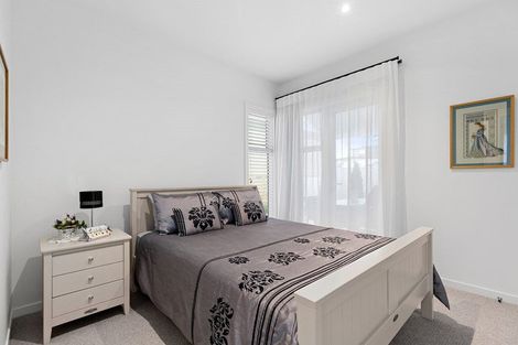 Photo of property in 5 Mollisia Lane, Papamoa Beach, Papamoa, 3118