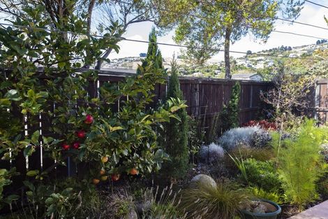 Photo of property in 20 Raekura Place, Redcliffs, Christchurch, 8081