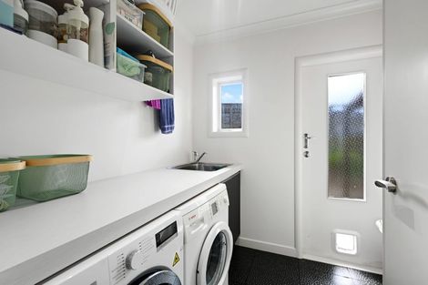 Photo of property in 484 River Road, Fairfield, Hamilton, 3214