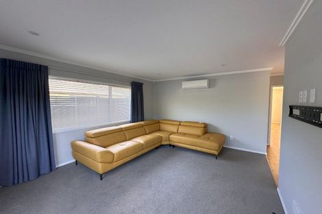 Photo of property in 37 Somerby Mews, Silverstream, Upper Hutt, 5019