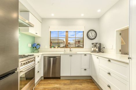 Photo of property in 261 Te Moana Road, Waikanae, 5036