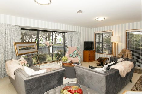 Photo of property in 21 Mona Square, Ashburton, 7700