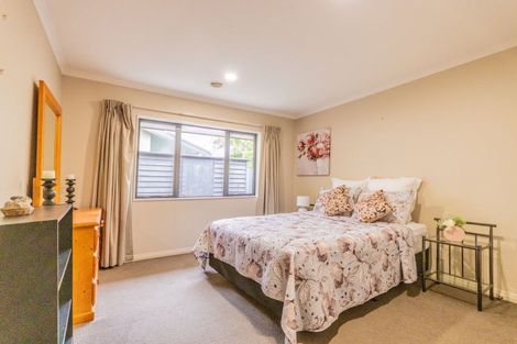 Photo of property in 51 Marne Street, Hokowhitu, Palmerston North, 4410