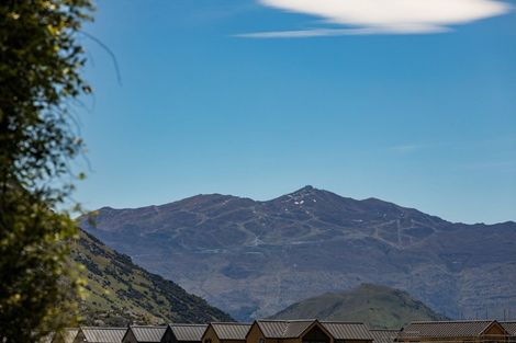 Photo of property in 10 Soudley Court, Jacks Point, Queenstown, 9371