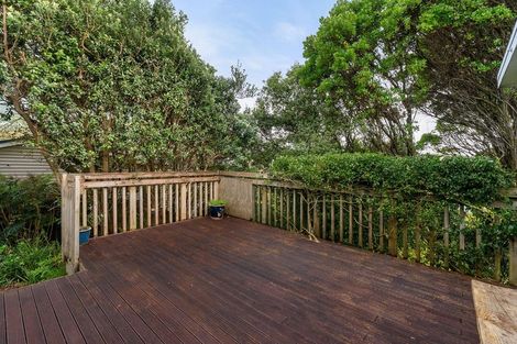 Photo of property in 14 Kowhai Street, Tawa, Wellington, 5028