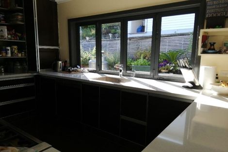 Photo of property in 1 Thompson Terrace, Toi Toi, Nelson, 7010