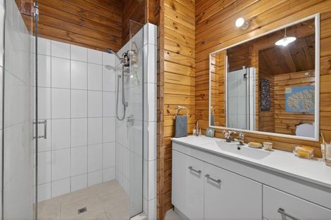 Photo of property in 35 Merlincote Crescent, Governors Bay, 8971